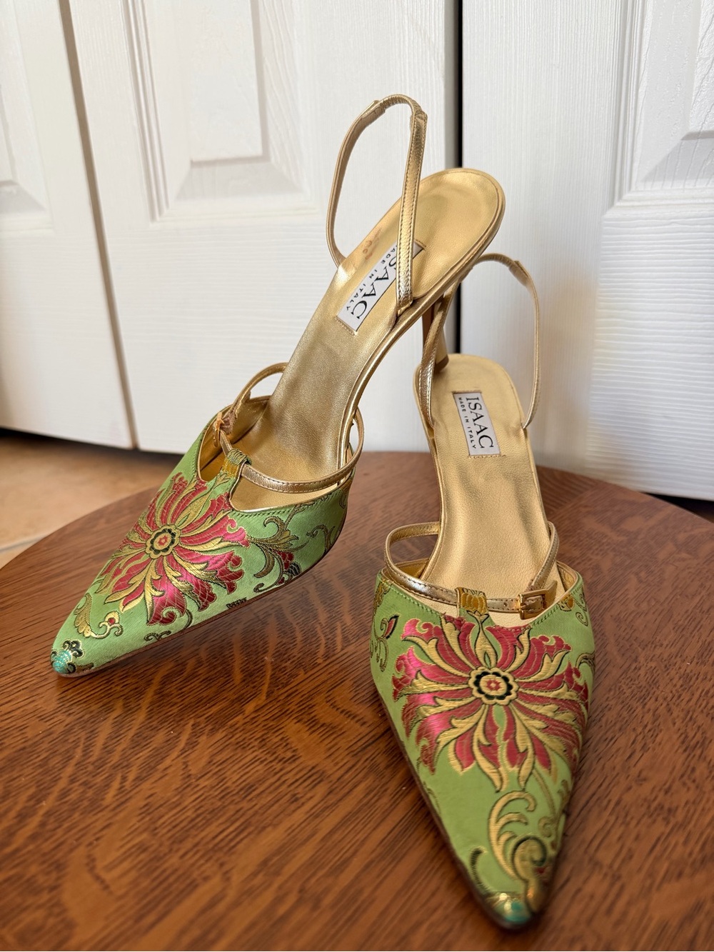 Isaac Mizrahi Made in Italy Green and Pink Floral Brocade Slingback Pumps